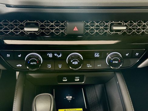 Used 2024 Honda Accord Touring image 16