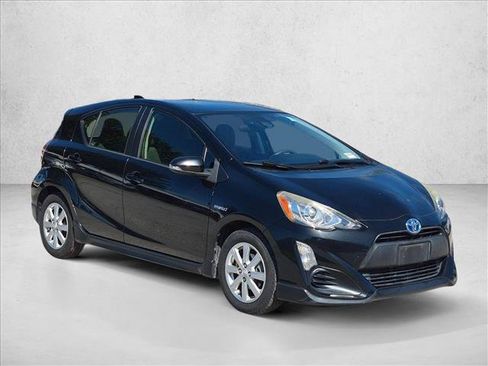 Used 2017 Toyota Prius C Two FWD image 3