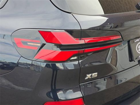Used 2024 BMW X5 M60i image 37