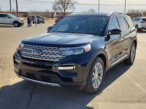 Used 2020 Ford Explorer Limited image 1