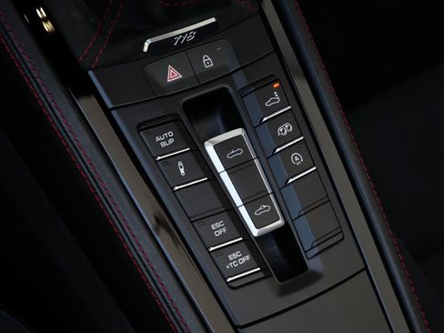 Used 2023 Porsche 718 Boxster Spyder image 17