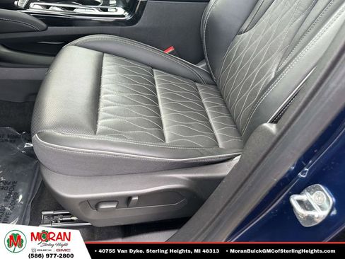 Used 2023 Buick Envision Avenir AWD/4WD image 21