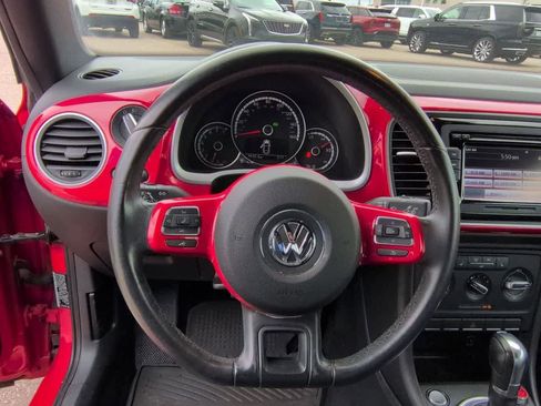 Used 2015 Volkswagen Beetle 1.8T FWD image 20