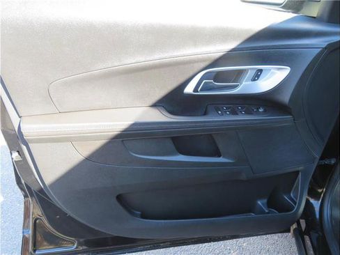 Used 2016 Chevrolet Equinox LT image 12