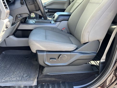 Used 2018 Ford F150 XLT w/ Equipment Group 302A Luxury AWD/4WD image 10