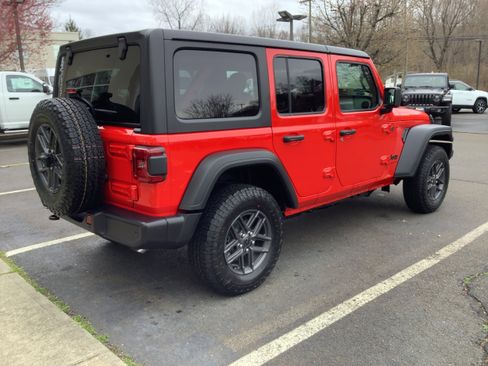 New 2025 Jeep Wrangler Unlimited Sport image 7