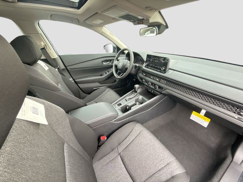 New 2025 Honda Accord SE image 22