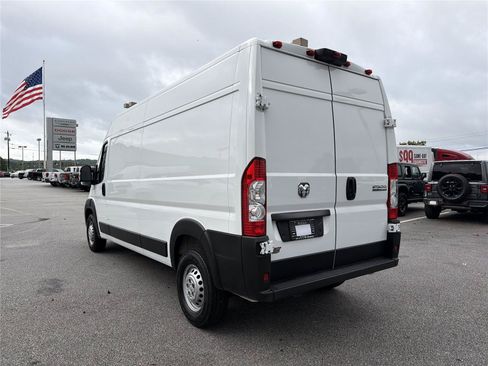 Used 2025 RAM ProMaster 2500 w/ Convenience Group FWD image 7