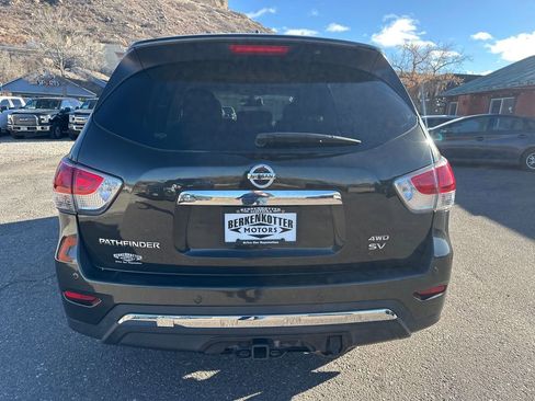 Used 2015 Nissan Pathfinder SV w/ Trailer Tow Package image 5