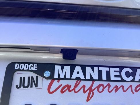 Used 2023 Toyota Corolla LE image 28