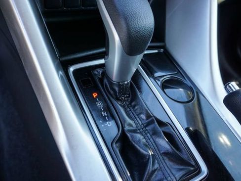 Used 2019 Mitsubishi Eclipse Cross ES FWD image 17