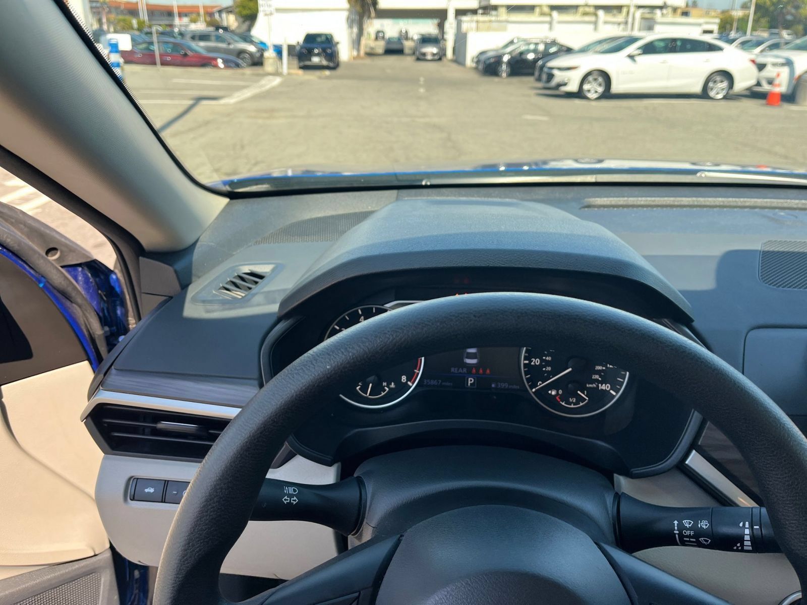 Used 2025 Nissan Altima 2.5 SV FWD image 34