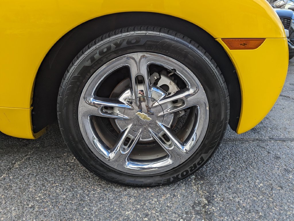 Used 2004 Chevrolet SSR w/ Preferred Equipment Group RWD image 43