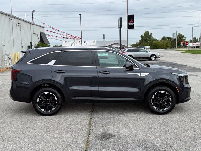Used 2026 Kia Sorento S AWD/4WD image 8