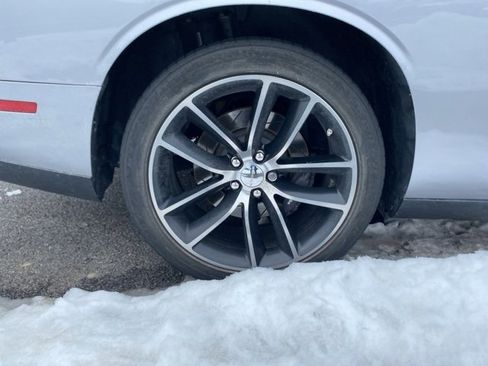 Used 2015 Dodge Challenger R/T Scat Pack image 5