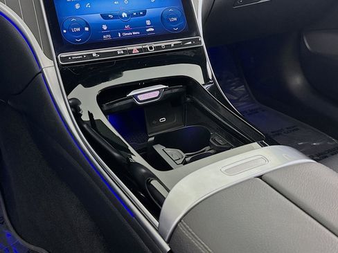 Used 2022 Mercedes-Benz C 300 Sedan image 5