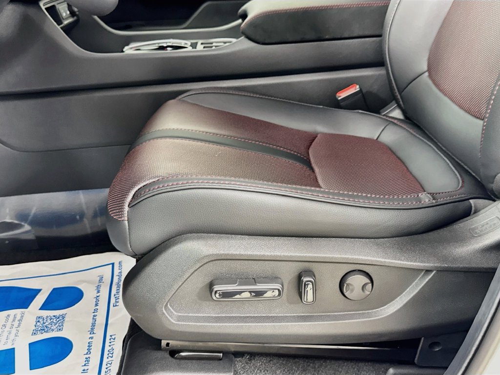 New 2026 Honda Pilot Black Edition image 23