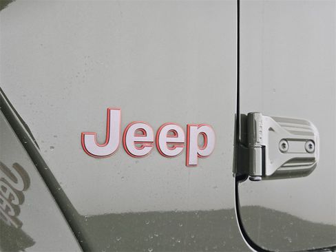 Used 2021 Jeep Gladiator Mojave image 36