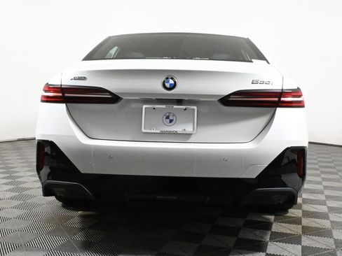 Used 2026 BMW 530i xDrive w/ M Sport Package image 6