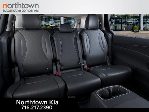 New 2026 Kia Carnival SX w/ SX Dark Edition Package FWD image 17