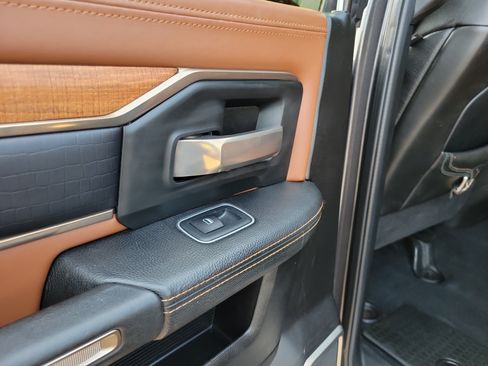 Used 2019 RAM 2500 Limited AWD/4WD image 13