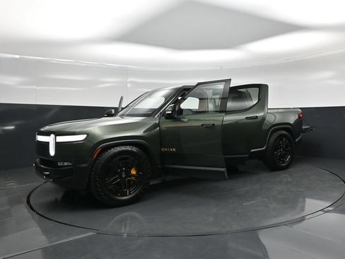 Used 2022 Rivian R1T Adventure AWD/4WD image 30
