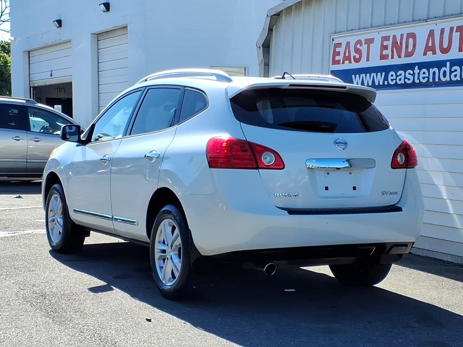 Used 2012 Nissan Rogue SV w/ Premium Pkg AWD/4WD image 3