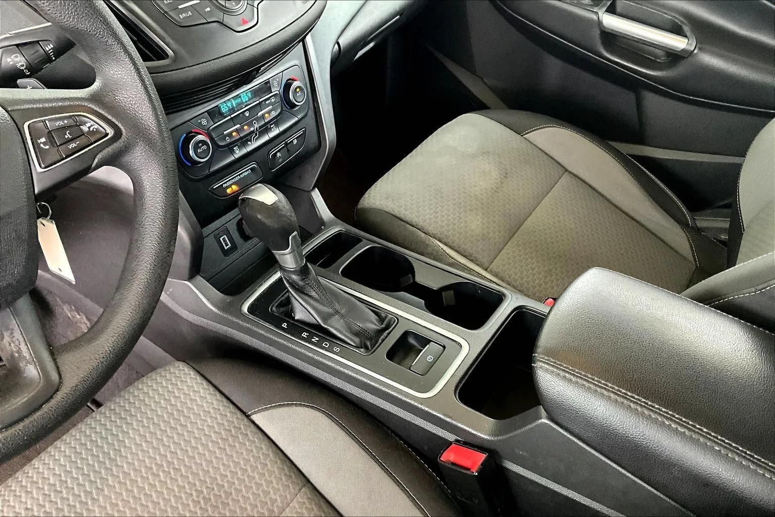 Used 2017 Ford Escape SE FWD image 15