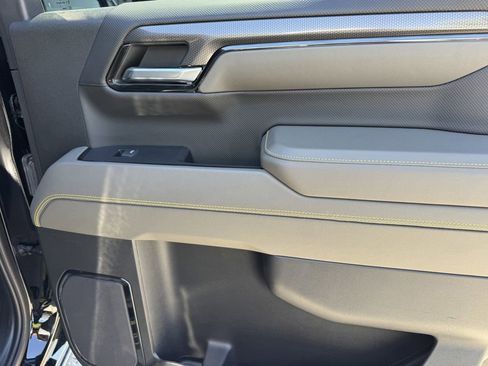 Used 2023 Chevrolet Silverado 1500 ZR2 w/ Technology Package image 11