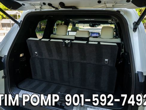 Used 2023 Lexus LX 600 4WD w/ Appearance Package image 16