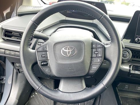 Used 2023 Toyota Prius LE image 22