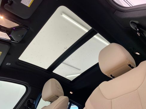 Certified 2023 BMW X4 xDrive30i w/ Premium Package image 14