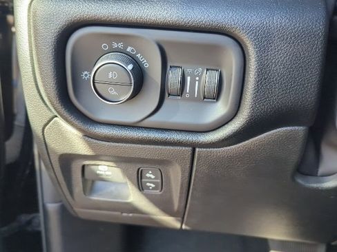 Used 2022 RAM 1500 Laramie image 13