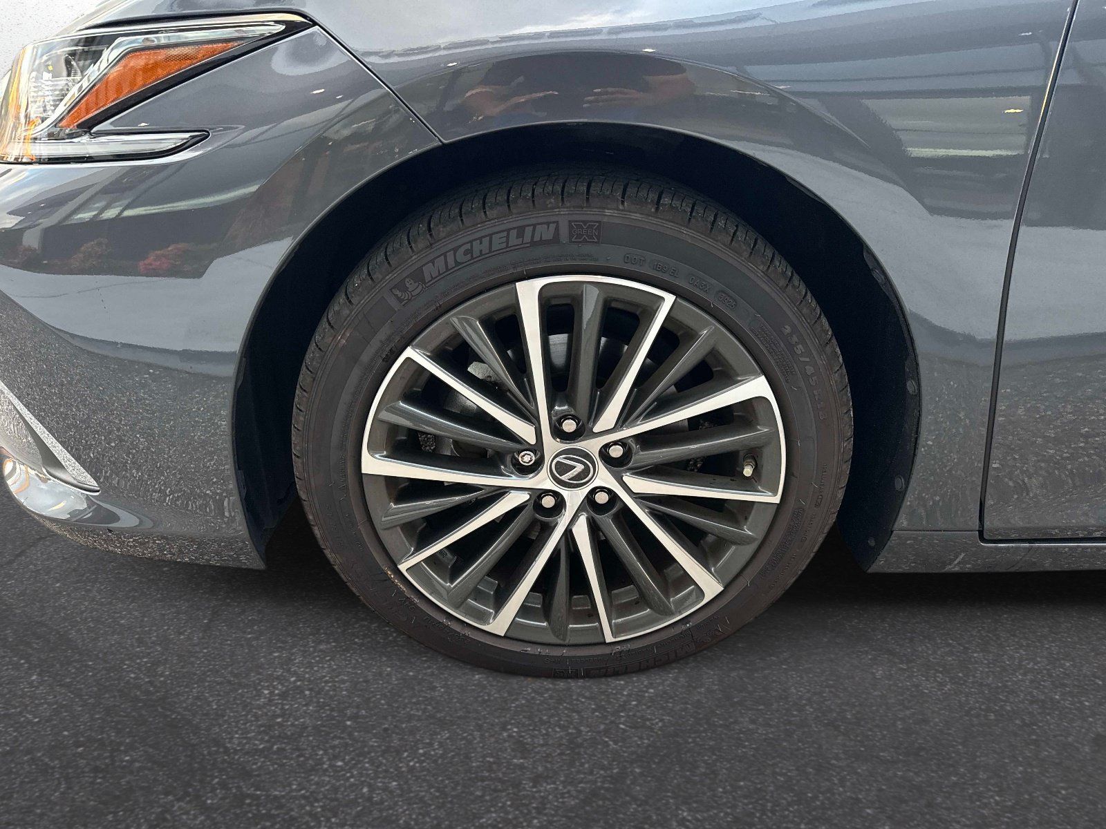 Certified 2025 Lexus ES 350 w/ Premium Package FWD image 10