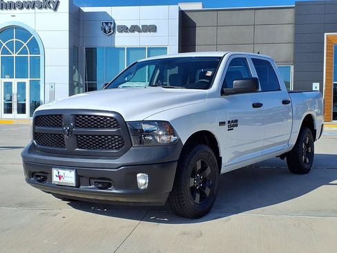Used 2024 RAM 1500 Tradesman w/ Popular Equipment Group AWD/4WD image 3