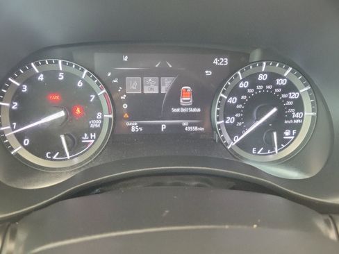 Used 2020 Toyota Highlander Limited FWD image 25