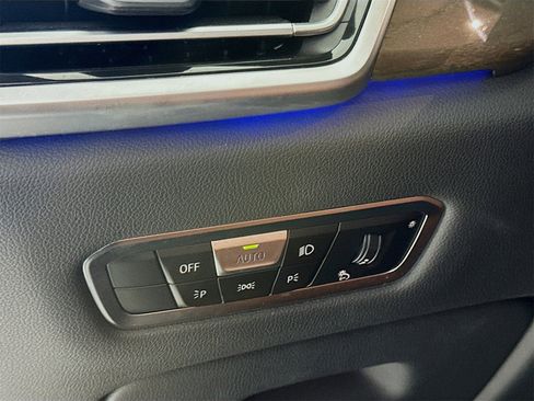 Used 2022 BMW X6 M50i w/ Executive Package image 11