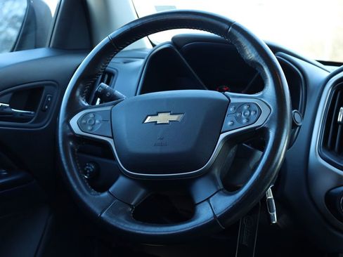 Used 2015 Chevrolet Colorado Z71 image 5