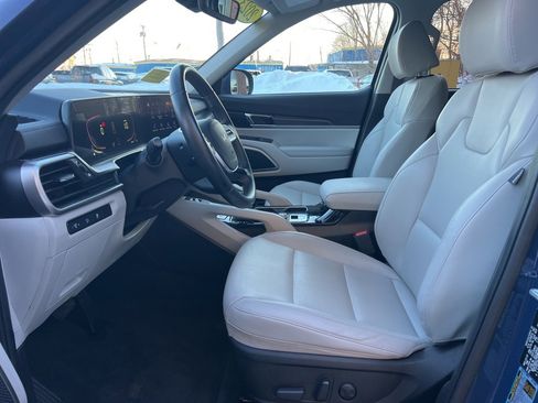 Used 2023 Kia Telluride S w/ S Sunroof Package image 12