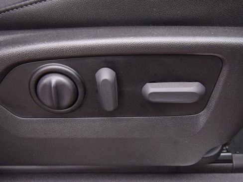 Used 2022 Chevrolet Silverado 3500 LTZ w/ Gooseneck/5TH Wheel Package image 25