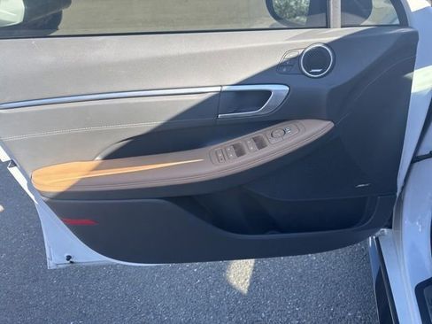 Used 2021 Hyundai Sonata Limited image 12