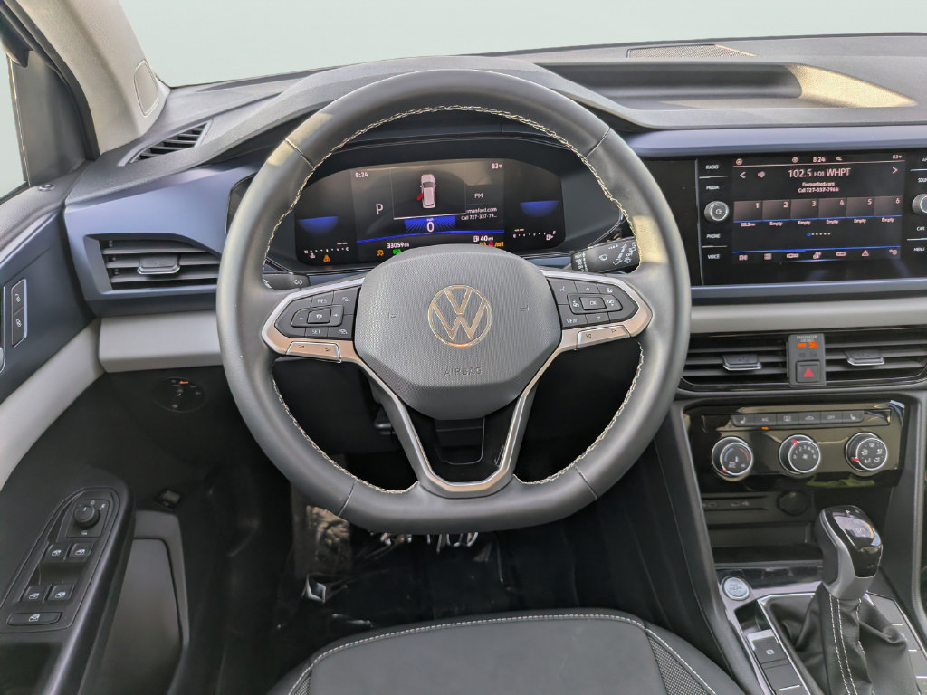 Certified 2023 Volkswagen Taos SE w/ Panoramic Sunroof Package FWD image 14