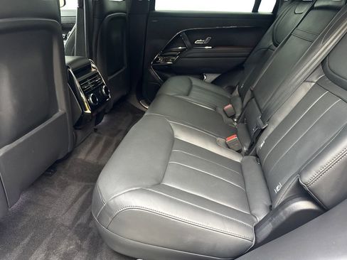 Used 2024 Land Rover Range Rover Sport SE AWD/4WD image 32