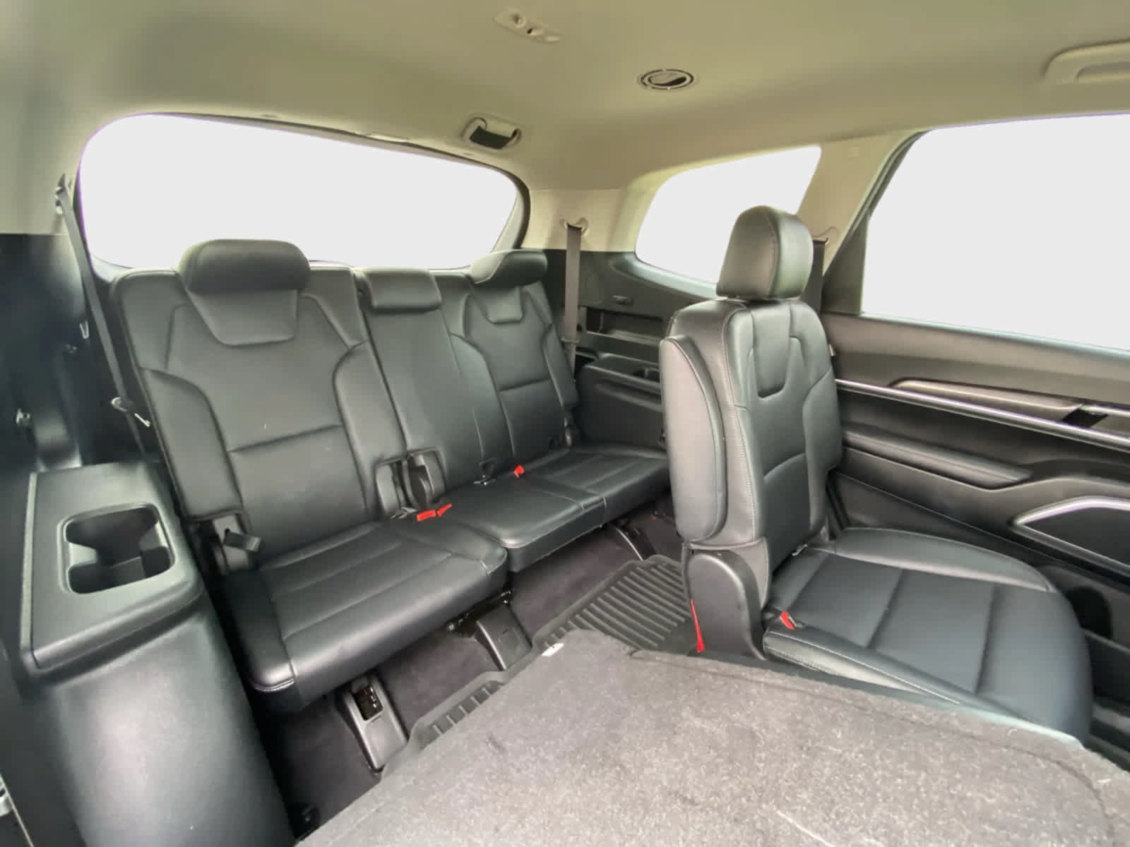 Used 2024 Kia Telluride S FWD image 16