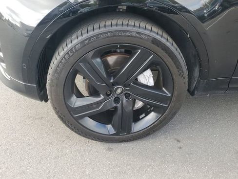 Used 2023 Land Rover Discovery HSE R-Dynamic image 4