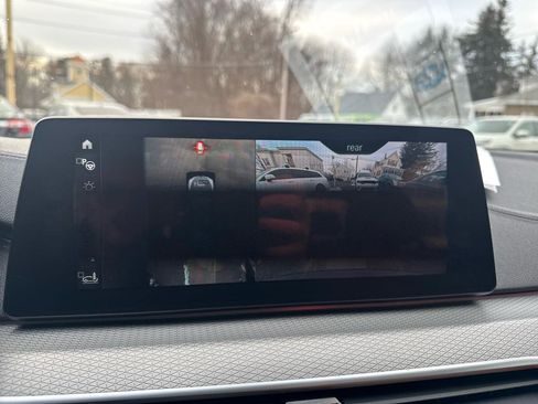 Used 2018 BMW 540i xDrive image 34