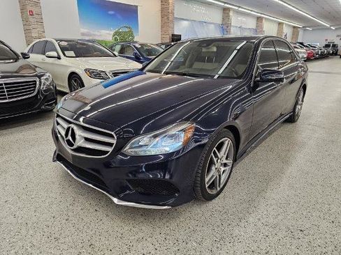 Used 2016 Mercedes-Benz E 350 4MATIC Sedan image 1