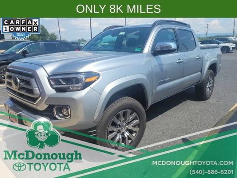 Used 2023 Toyota Tacoma Limited AWD/4WD image 1