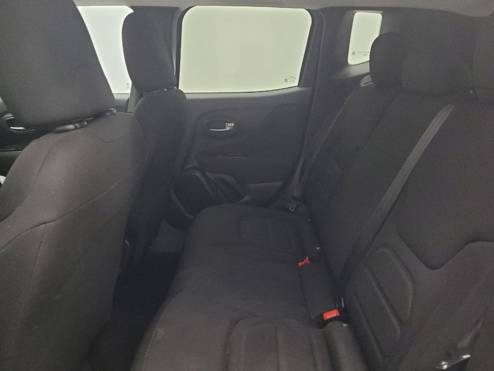 Used 2020 Jeep Renegade Latitude AWD/4WD image 18