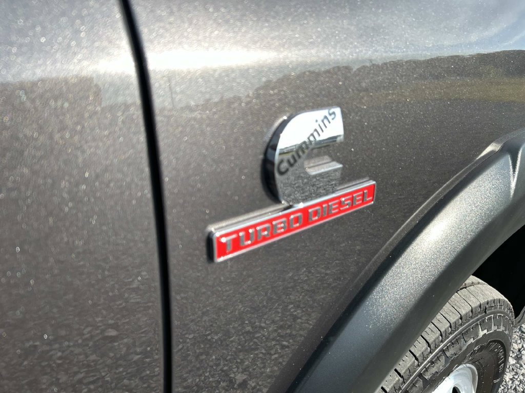 Used 2025 RAM 3500 Big Horn AWD/4WD image 39